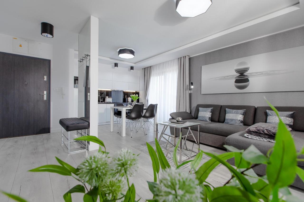 Apartament Linia Komfortu Gardenia Dziwnow Z Widokiem Na Morze Epapartamenty Exterior photo
